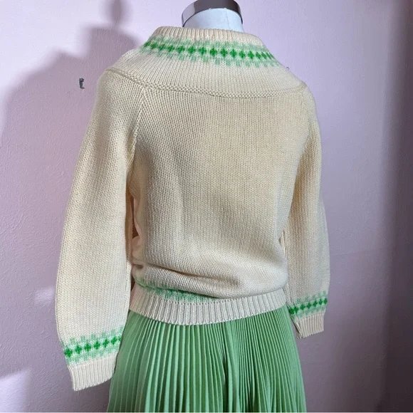 Vintage 1940 50 Retro Ski Aprés Wool Pom Pom tie neck Cardigan Pleated Skirt set - Picture 8 of 17